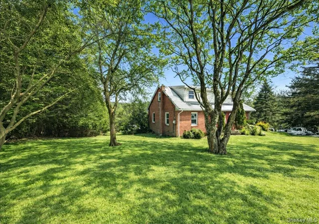 2nd image of 16 Primrose St, Somers, NY 10536 | MLS# 1011982