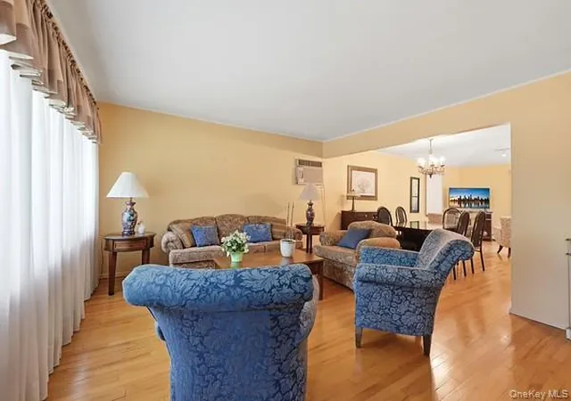 3rd image of 152 Nassau Dr, Albertson, NY 11507 | MLS# 1011987
