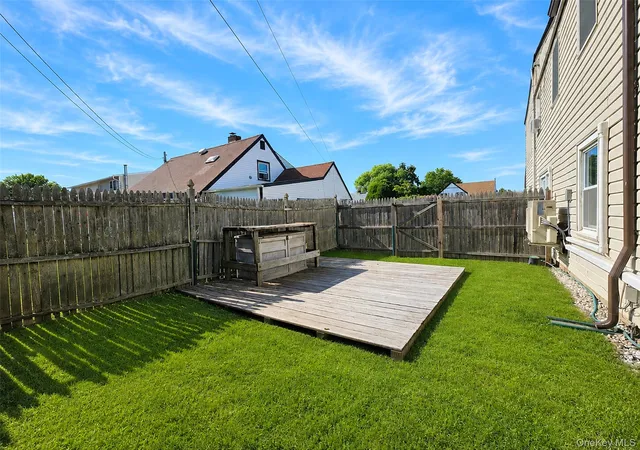 28th image of 46 Marksman Ln, Hempstead, NY 11756 | MLS# 1011997