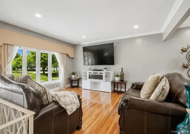 4th image of 34 Fairdale Dr, Brentwood, NY 11717 | MLS# 1012001