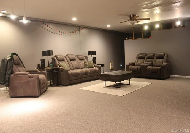 Photo 17 of Single family home for sale at 280 Park Ave W, North Hempstead, NY 11590 | MLS# 1012002 | Listing updated on 2026-10-08