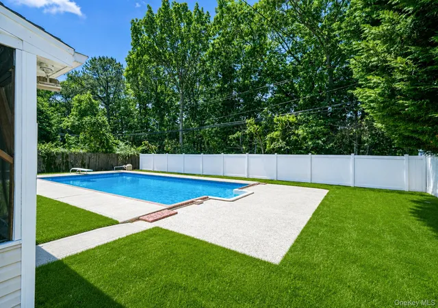 Photo 3 of Single family home for sale at 130 Greenbelt Pkwy, Islip, NY 11741 | MLS# 1012030 | Listing updated on 2026-09-28