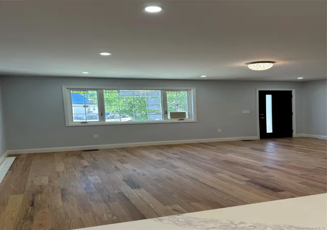 2nd image of 24934 147th Ave, Rosedale, NY 11422 | MLS# 1012031