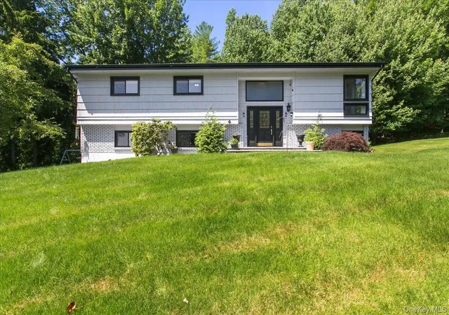 28th image of 4 Medford Pl, Nanuet, NY 10954 | MLS# 1012046