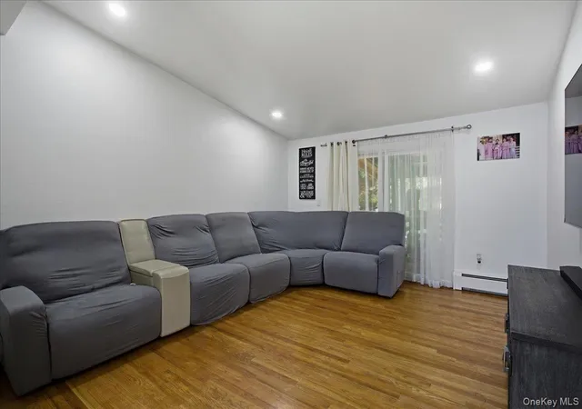Photo 3 of Sale Pending at 4 Medford Pl, Nanuet, NY 10954 | MLS# 1012046 | Listing updated on 2026-07-08