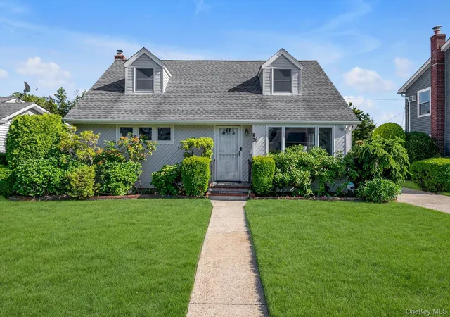 1st image of 106 Campbell St, New Hyde Park, NY 11040 | MLS# 1012064