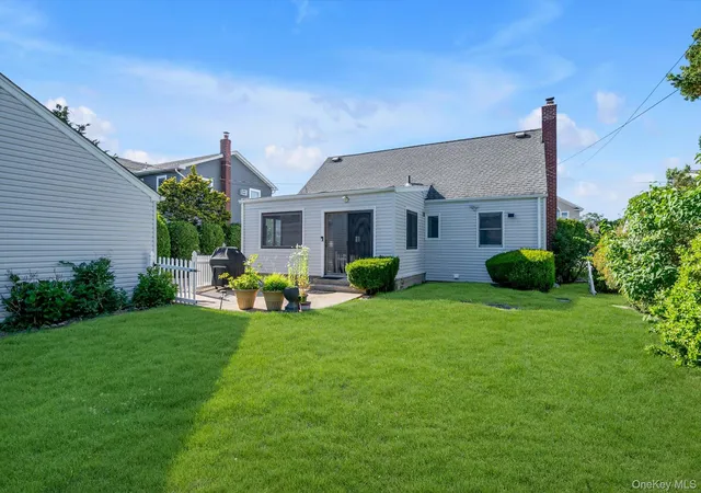 20th image of 106 Campbell St, New Hyde Park, NY 11040 | MLS# 1012064