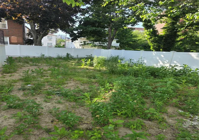 25th image of 1720 New Haven Ave, Far Rockaway, NY 11691 | MLS# 1012084