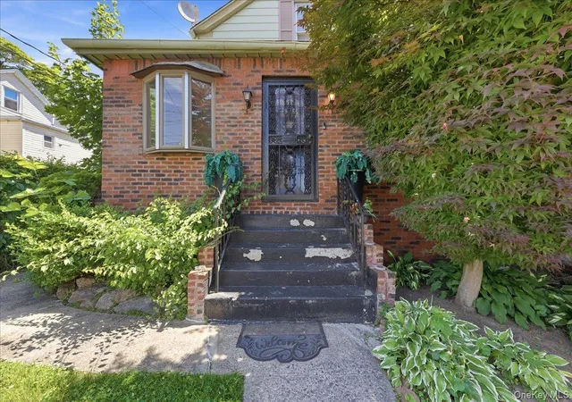 Homes for sale in Mount Vernon, NY | 413 Union Ave, Mount Vernon, NY 10550 | MLS# 1012095