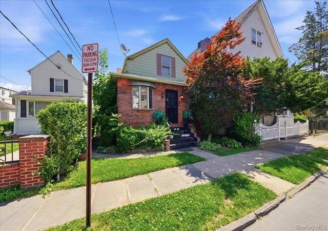 Homes for sale in Mount Vernon, NY | 413 Union Ave, Mount Vernon, NY 10550 | MLS# 1012095
