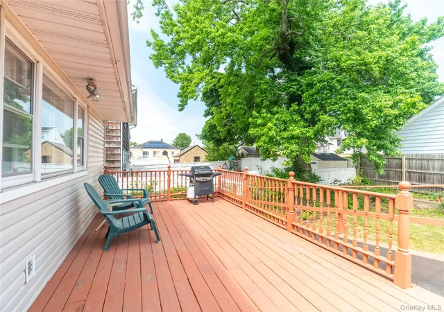 Photo 3 of Sale Pending at 137 Breckenridge Ave, Rye Town, NY 10573 | MLS# 1012107 | Listing updated on 2026-10-05