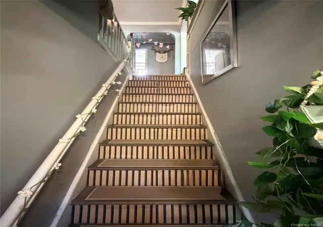 10th image of 73 96 Springfield Blvd #2nd floor, Oakland Gardens, NY 11364 | MLS# 1012108