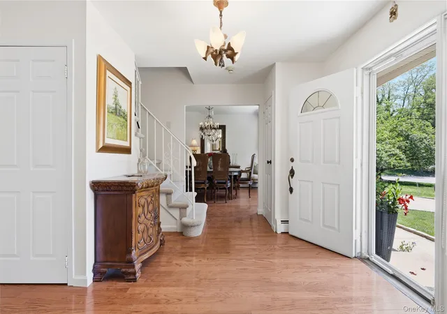 3rd image of 6 Carol Ct, Brookhaven, NY 11733 | MLS# 1012133