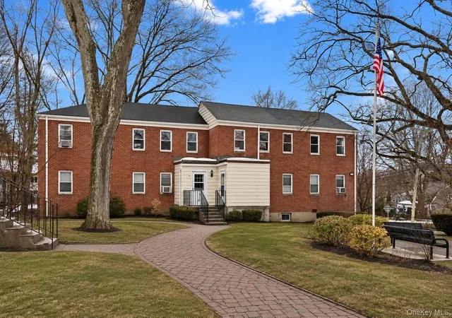 Photo 2 of Condo for sale at 73 Broadway #2J, Mount Pleasant, NY 10570 | MLS# 1012138 | Listing updated on 2026-09-19