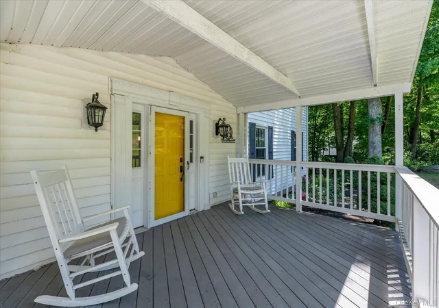 3rd image of 4 Plum Tree Ct, Southeast, NY 10509 | MLS# 1012164