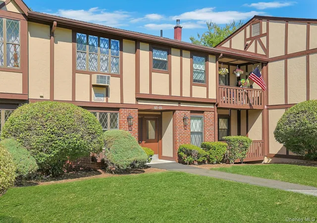 Homes for sale in Clarkstown, NY | 605 Sierra Vista Ln, Clarkstown, NY 10989 | MLS# 1012177