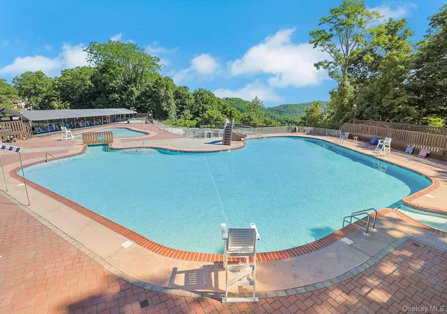Homes for sale in Clarkstown, NY | 605 Sierra Vista Ln, Clarkstown, NY 10989 | MLS# 1012177