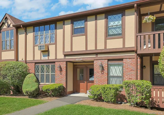 Homes for sale in Clarkstown, NY | 605 Sierra Vista Ln, Clarkstown, NY 10989 | MLS# 1012177