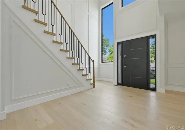 Photo 3 of Sale Pending at 24 Middle Ln, Hempstead, NY 11590 | MLS# 1012186 | Listing updated on 2026-07-29