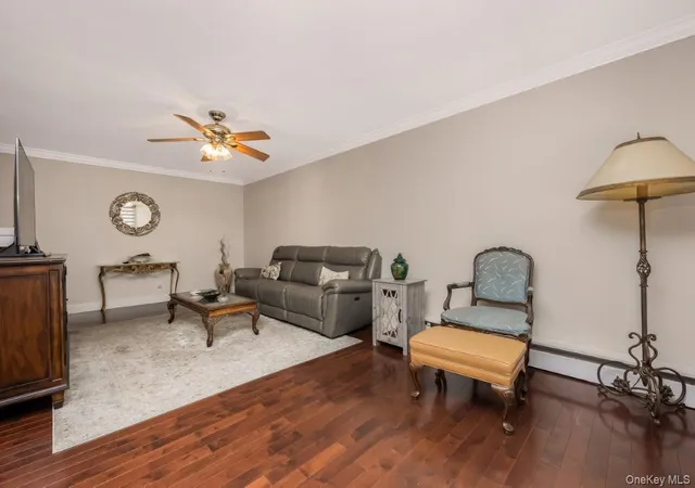 3rd image of 596 Broadway, Hempstead, NY 11563