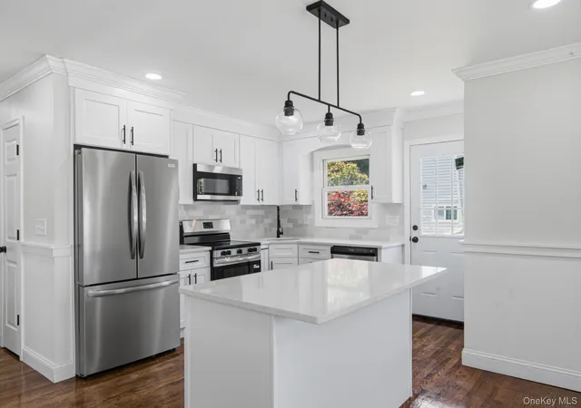 2nd image of 64 Cedar Dr, Bay Shore, NY 11706 | MLS# 1012196