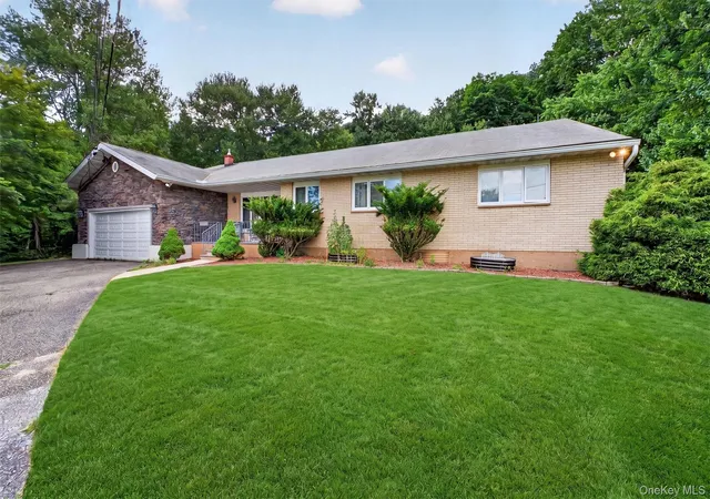 3rd image of 29 Brandy Ln, Wappingers Falls, NY 12590 | MLS# 1012199