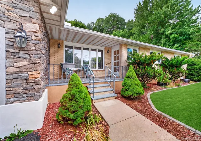4th image of 29 Brandy Ln, Wappingers Falls, NY 12590 | MLS# 1012199