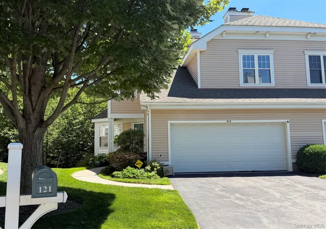 Photo 2 of Sale Pending at 121 Winding Ridge Rd, White Plains, NY 10603 | MLS# 1012209 | Listing updated on 2026-07-03