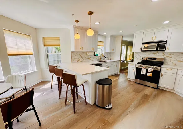 Photo 5 of Sale Pending at 121 Winding Ridge Rd, White Plains, NY 10603 | MLS# 1012209 | Listing updated on 2026-07-03