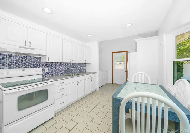 4th image of 130 Coach Ln, Hempstead, NY 11756 | MLS# 1012237