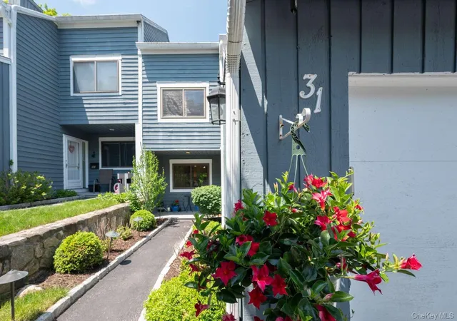Homes for sale in Mount Kisco, NY | 31 Timber Rdg, Mount Kisco, NY 10549 | MLS# 1012244
