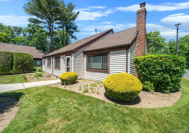Photo 3 of Sale Pending at 515 Picasso Way #515, Middle Island, NY 11953 | MLS# 1012247 | Listing updated on 2026-09-17