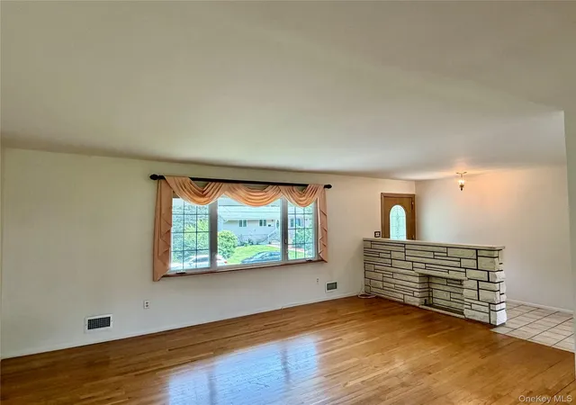 5th image of 16 Sparkill Ave, Tappan, NY 10983 | MLS# 1012251