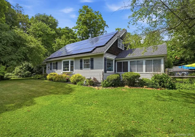 4th image of 2 Maple Ln, Hyde Park, NY 12538 | MLS# 1012258