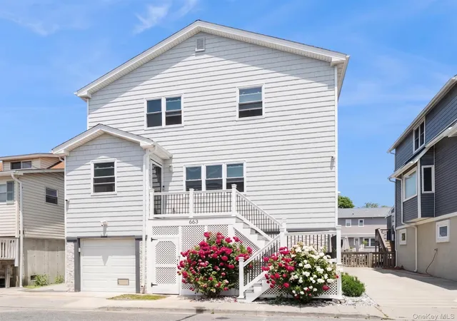 Homes for sale in Hempstead, NY | 663 Arthur St, Hempstead, NY 11510 | MLS# 1012263
