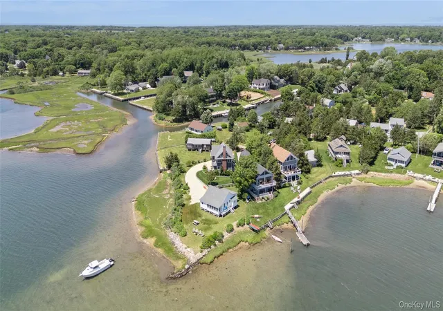 4th image of 723 Private #12 Rd #12, Southold, NY 11971 | MLS# 1012280