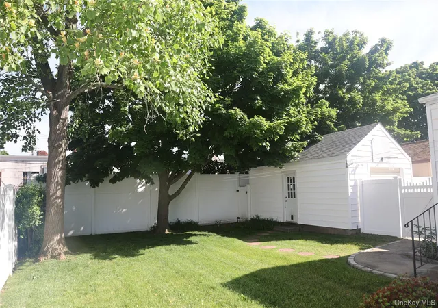 2nd image of 22 Alice St, Hempstead, NY 11566 | MLS# 1012290