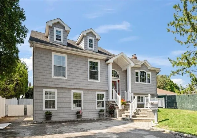 Single family home for sale at 16 Taft Ave, Oyster Bay, NY 11714 | MLS# 1012292