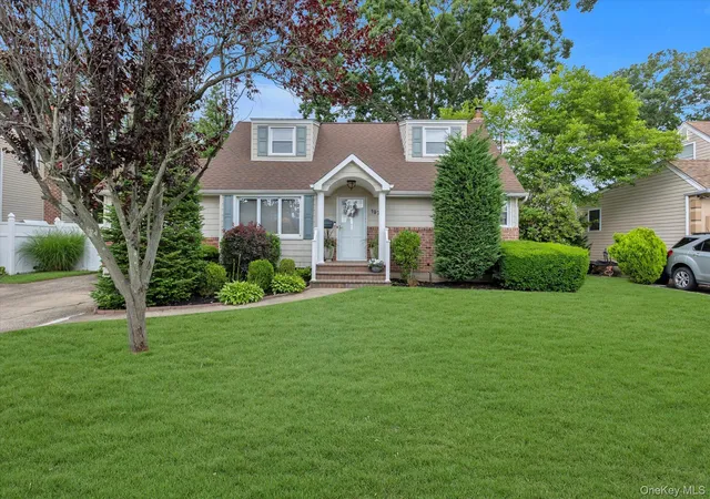 1st image of 197 Walker St, West Babylon, NY 11704 | MLS# 1012308