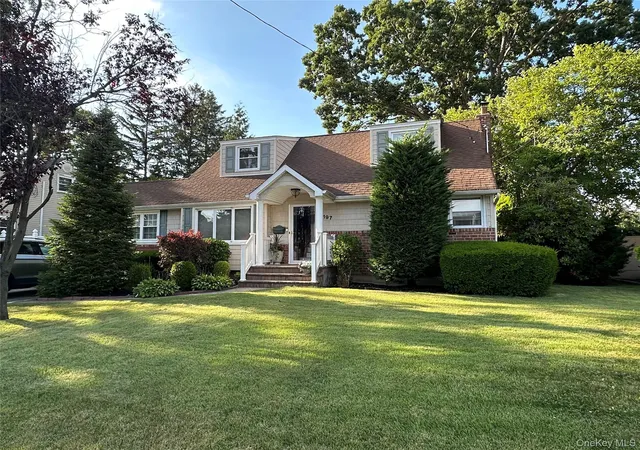 2nd image of 197 Walker St, West Babylon, NY 11704 | MLS# 1012308