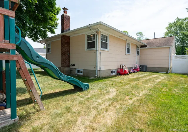 29th image of 2393 Denton St, Hempstead, NY 11710 | MLS# 1012309