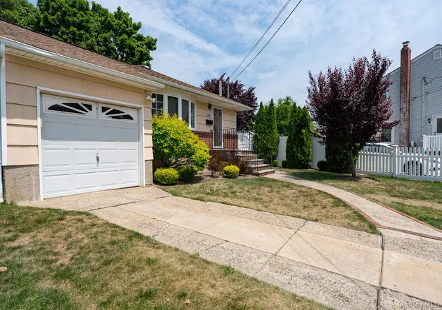 3rd image of 2393 Denton St, Hempstead, NY 11710 | MLS# 1012309