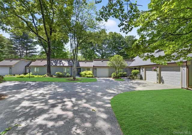 Photo 2 of Sale Pending at 300 Heritage Hills #B, Somers, NY 10589 | MLS# 1012311 | Listing updated on 2026-09-01