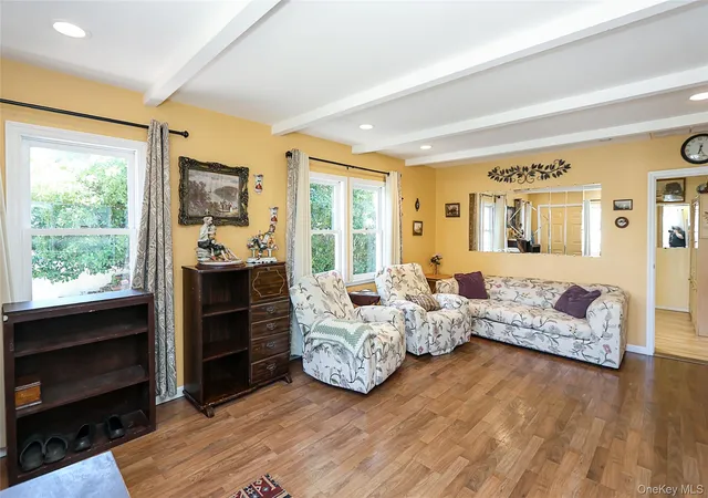 4th image of 110 Franklin Ave, East Northport, NY 11731 | MLS# 1012333