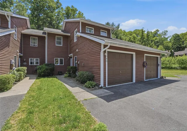 Homes for sale in Kingston, NY | 142 Ledge Rd, Kingston, NY 12401 | MLS# 1012338