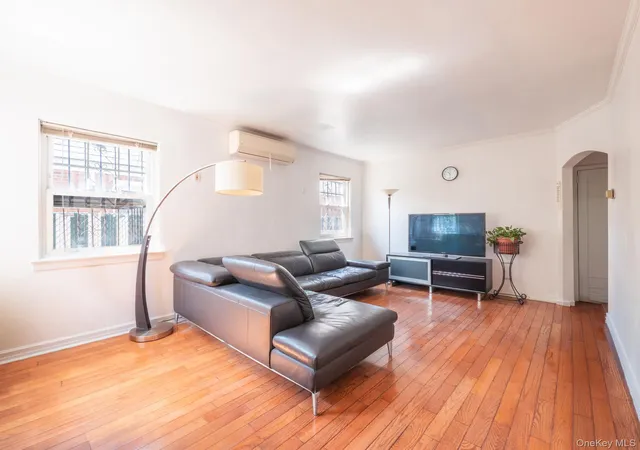 Photo 3 of Single family home for sale at 7618 172nd Street, New York, NY 11366 | MLS# 1012354 | Listing updated on 2026-08-02