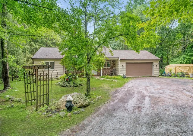 Photo 3 of Sale Pending at 182 Redder Rd, Shawangunk, NY 12566 | MLS# 1012358 | Listing updated on 2026-08-21