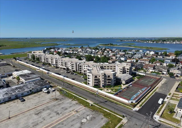 2nd image of 725 Miller Ave, Hempstead, NY 11520