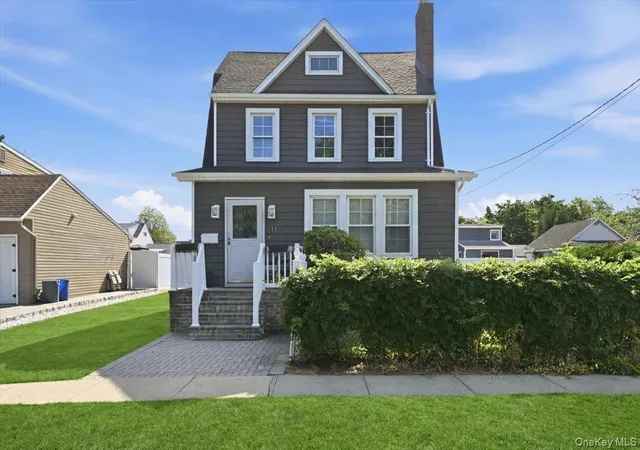 2nd image of 11 Moeller St, Oyster Bay, NY 11801 | MLS# 1012376