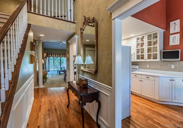 4th image of 15 Scarborough Dr, Smithtown, NY 11787 | MLS# 1012386